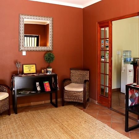 Morulana Guest House Kempton Park Buitenkant foto