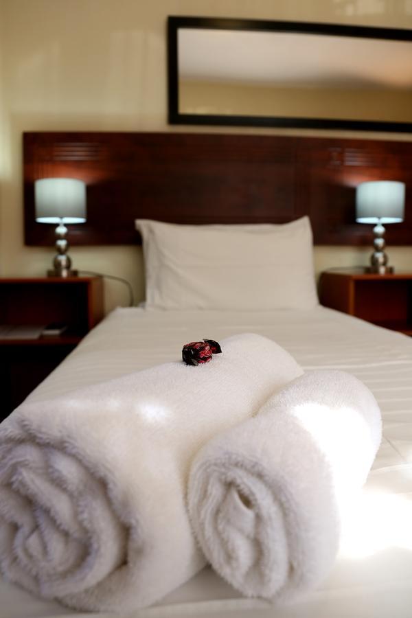 Morulana Guest House Kempton Park Buitenkant foto