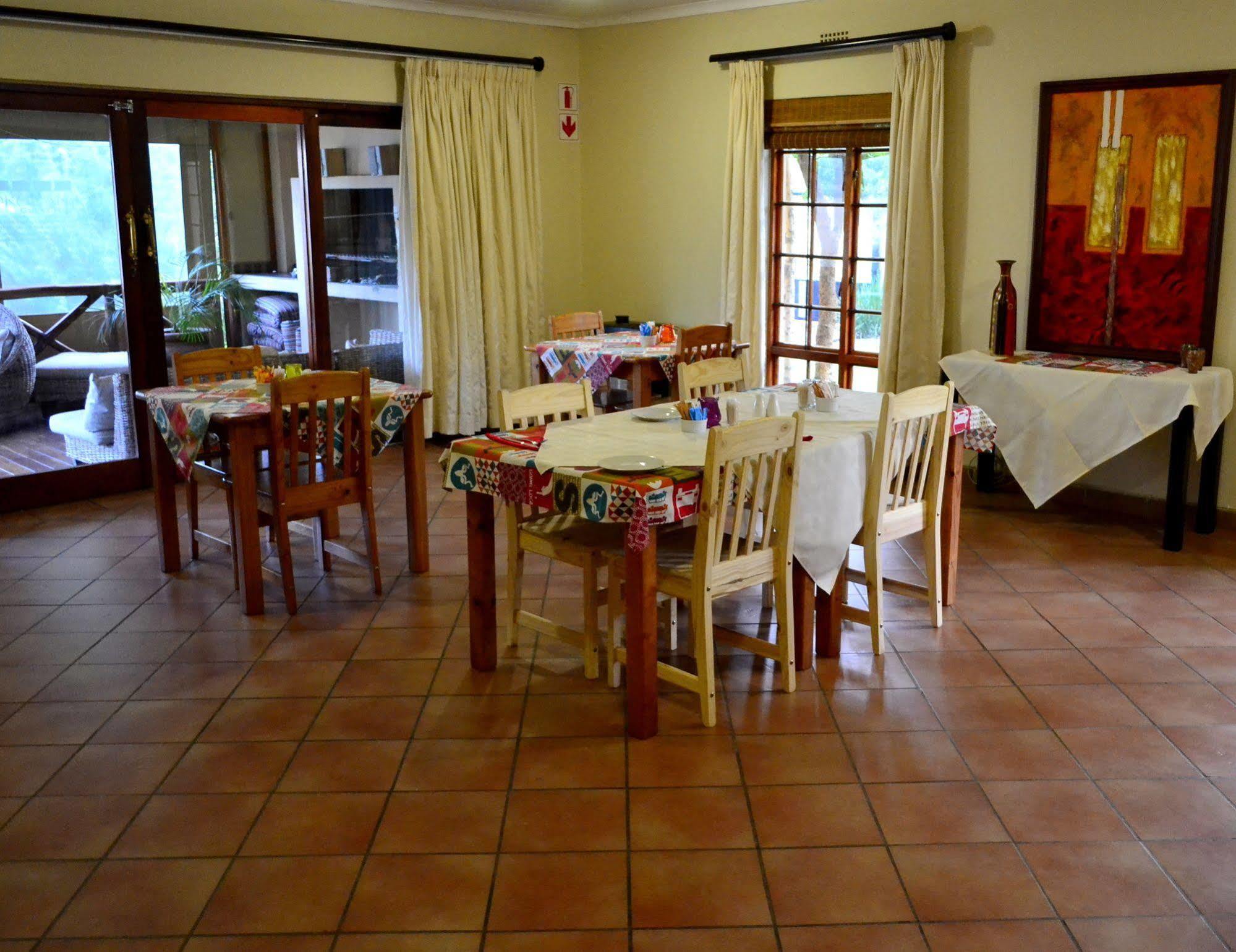 Morulana Guest House Kempton Park Buitenkant foto
