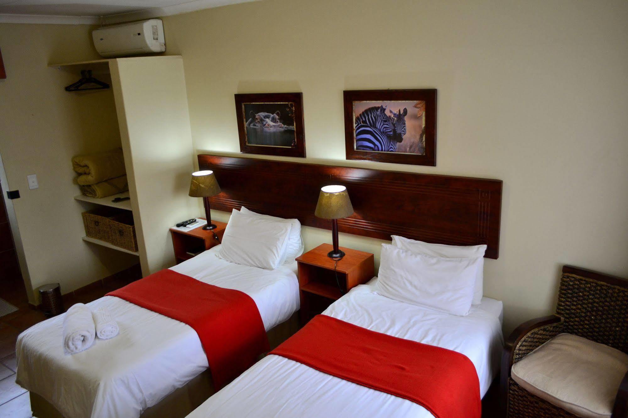 Morulana Guest House Kempton Park Buitenkant foto