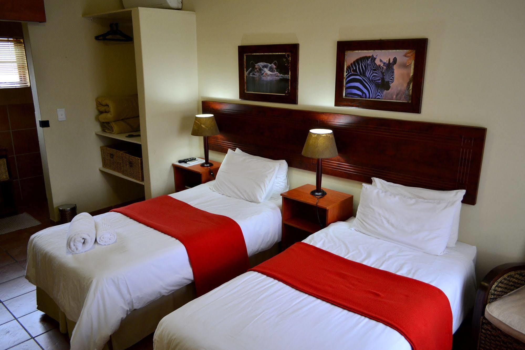 Morulana Guest House Kempton Park Buitenkant foto