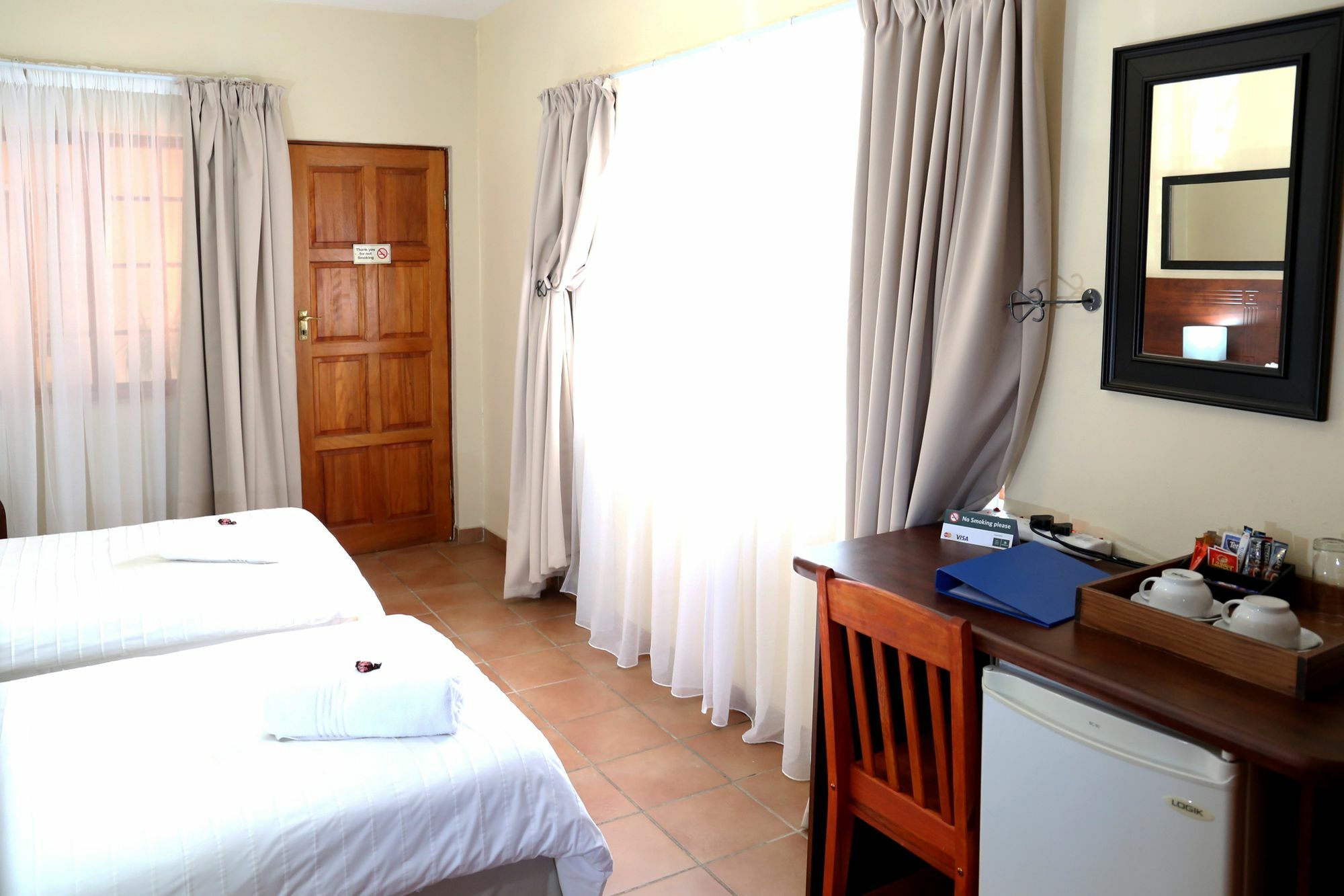 Morulana Guest House Kempton Park Buitenkant foto